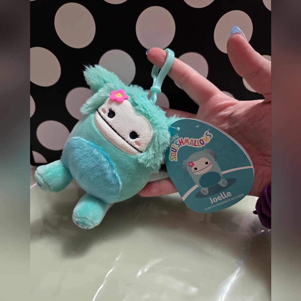 👣Joelle Squishmallow Clip👣